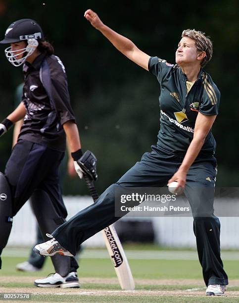 Shelley Nitschke of Australia bowls during the fourth Rose Bowl Series One Day International match between the New Zealand Silver Ferns and...