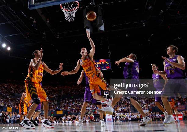 Nathan Croswell of the Tigers shoots during game five of the NBL Grand Final series between the Sydney Kings and the Melbourne Tigers at the Sydney...