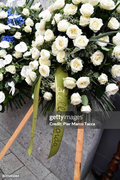 Flower crown of Gina Lollobrigida is displayed during the Paolo Limiti funeral services at the church of Santa Maria Goretti on June 28, 2017 in...