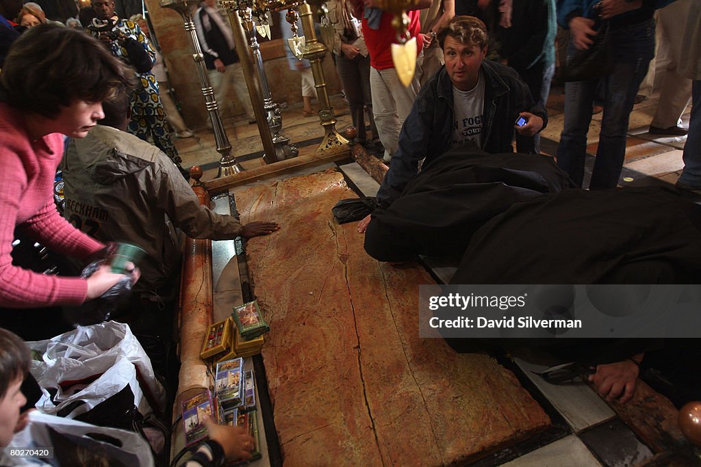 Pilgrims Worship In Church Of The Holy Sepulchre