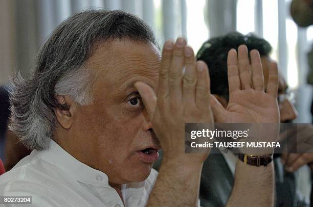 Jay Ramesh 109 Jay Ram Stock Photos, High-Res Pictures, and Images - Getty Images