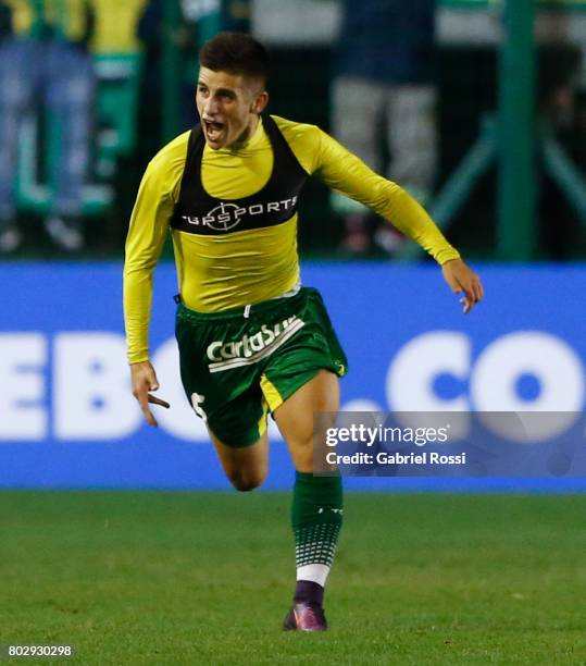 Nicolas Stefanelli of Defensa y Justicia celebrates after scoring the first goal of his team during a first leg match between Defensa y Justicia and...