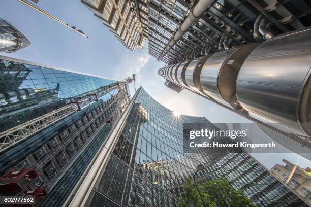 city of london tall buildings looking up - lloyds of london stockfoto's en -beelden