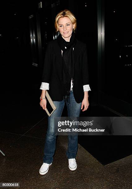 Actress Elizabeth Banks arrives at the premiere of "Just Add Water" at the DGA on March 18, 2008 in Los Angeles, California.