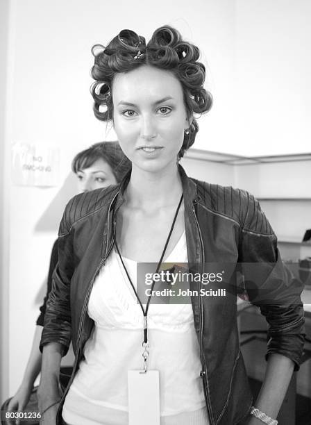 Model backstage at Balans Spring 2007