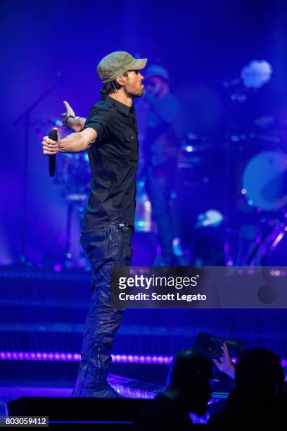 Enrique Iglesias performs at The Palace of Auburn Hills on June 28, 2017 in Auburn Hills, Michigan.