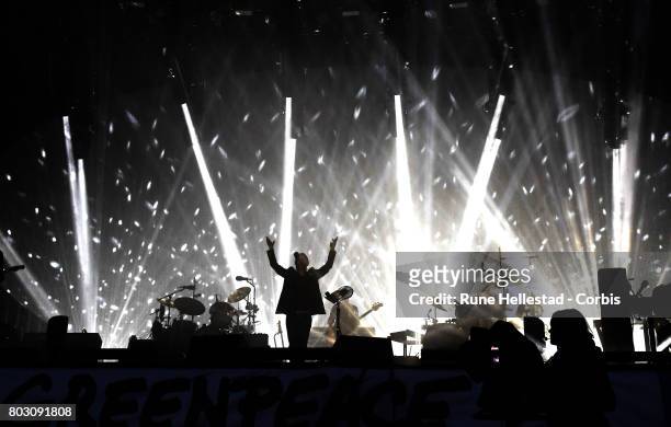 Radiohead perform on day 2 of the Glastonbury Festival 2017 at Worthy Farm, Pilton on June 23, 2017 in Glastonbury, England.
