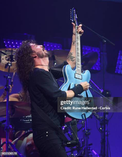 Foo Fighters perform on day 3 of the Glastonbury Festival 2017 at Worthy Farm, Pilton on June 24, 2017 in Glastonbury, England.