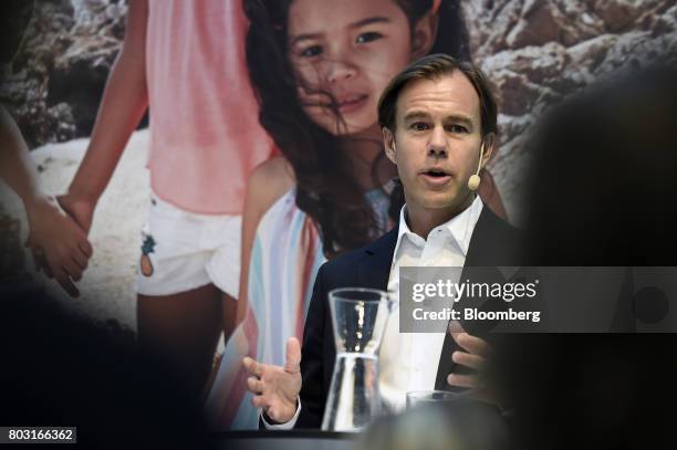 Karl-Johan Persson, chief executive officer of Hennes & Mauritz AB , speaks during an earnings news conference in Stockholm, Sweden, on Thursday,...