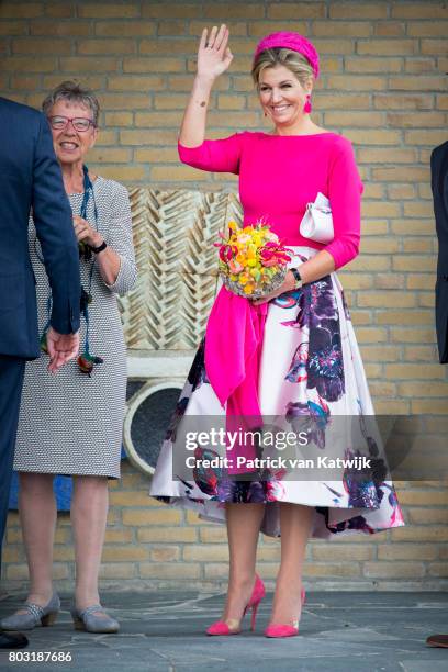 Queen Máxima visits Urk to discuss faith with youth and residents Queen Máxima visits Urk to discuss faith with youth and residents