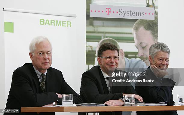 Johannes Voecking, Chairman 'BARMER' health insurance company , Reinhard Clemens, Chief Executive Officer T-Systems and Doctor Thomas Wessinghage...