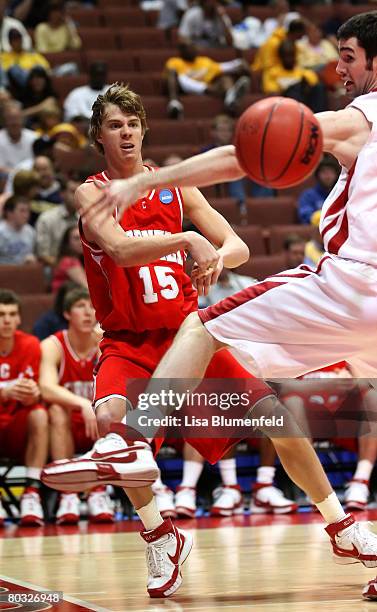 Taj Reeves Taj Finger Photos and Premium High Res Pictures - Getty Images