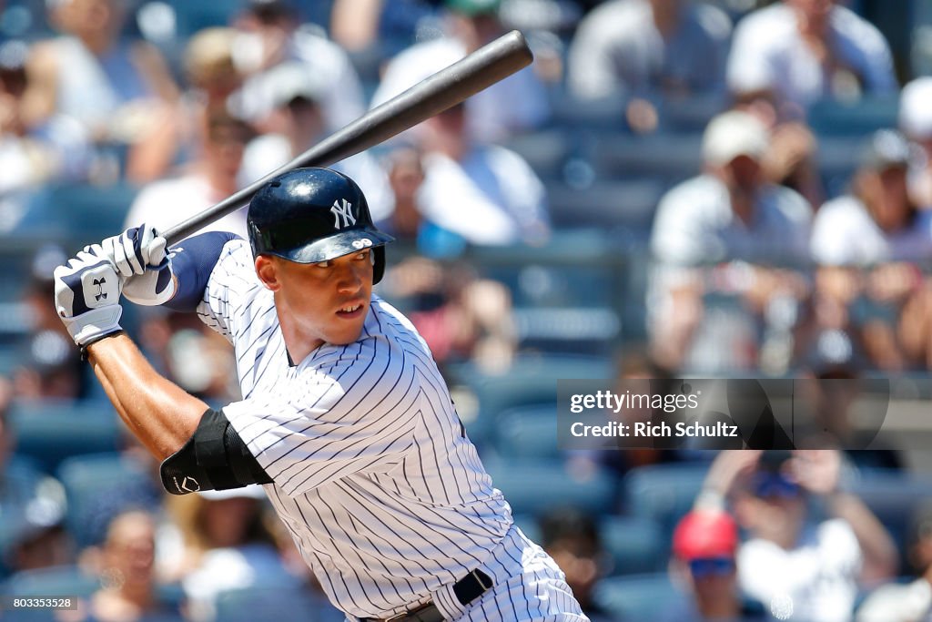 Texas Rangers v New York Yankees