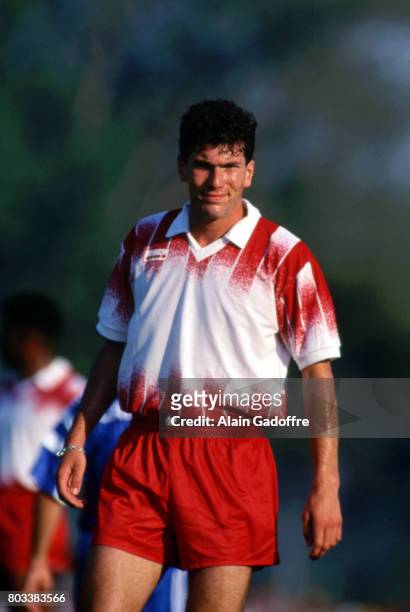 Zinedine Zidane of Cannes during the friendly match between As Cannes and As Monaco on July 5th 1991