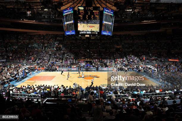 The New York Knicks take on the Memphis Grizzlies at Madison Square Garden March 21, 2008 in New York City. NOTE TO USER: User expressly acknowledges...