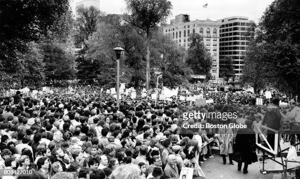 Campaign rally for presidential candidate Walter Mondale is held at the Boston Common on Nov. 2, 1984.