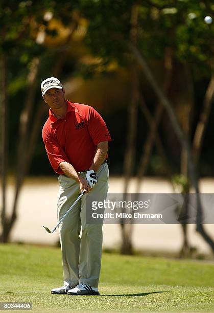 Ted Purdy chips to the green on the 13th hole during the third round of the Puerto Rico Open presented by Banco Popular held on March 22, 2008 at...