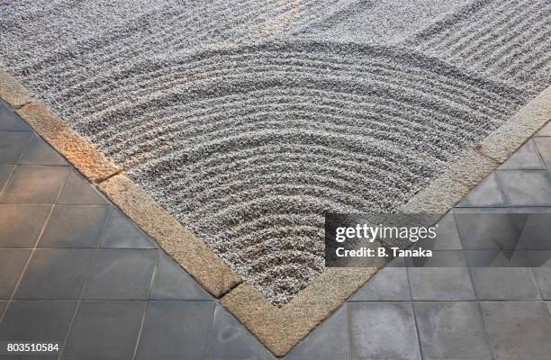 zen rock garden at daitoku-ji temple in kyoto, japan - daitoku ji bildbanksfoton och bilder