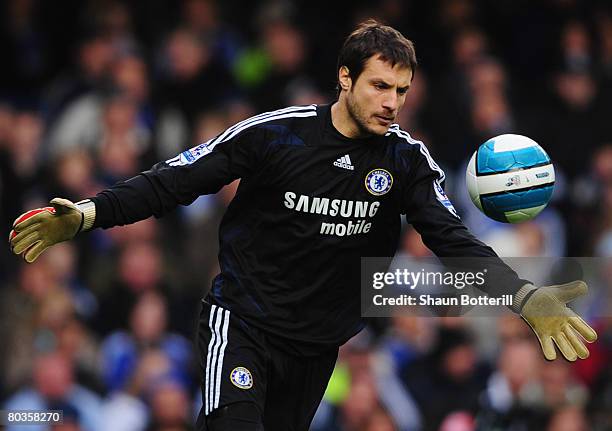Carlo Cudicini of Chelsea in action during the Barclays Premier League match between Chelsea and Arsenal at Stamford Bridge on March 23, 2008 in...