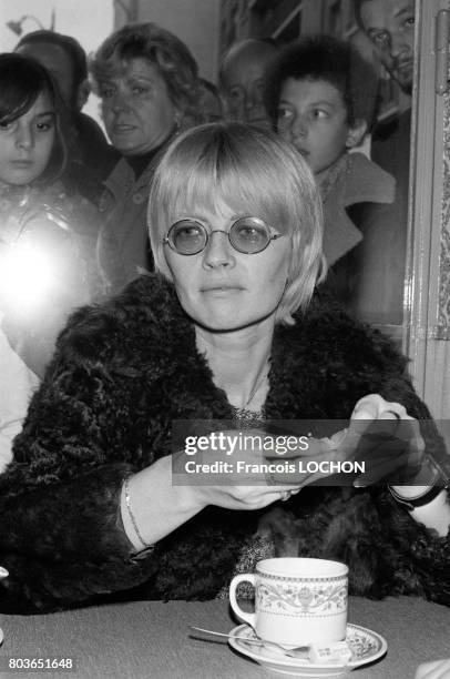 Claire Bretécher à Paris en octobre 1975, en France.