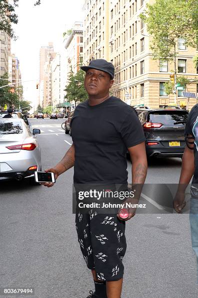 Sj Rapper Age 89 Funeral Held For Rapper Prodigy Of Mobb Deep In New York City Stock ...
