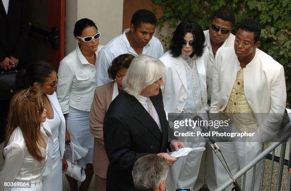 Michael Jackson Arrives for Pre-Trial Hearing on Child Molestation Charges - Pool Photos - September 17, 2004 Michael Jackson Arrives for Pre-Trial Hearing on Child Molestation Charges - Pool Photos - September 17, 2004