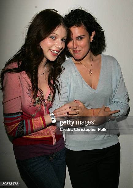 Michelle Trachtenberg and Rumer Willis