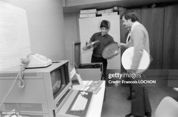 Service informatique chez Intel, une entreprise du secteur de l'électronique, en février 1980, en France.