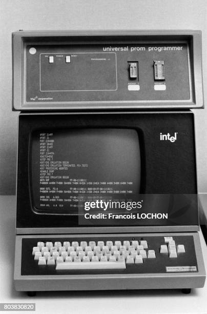 Compters 1982 12 Ordinateur 1980 Photos & High Res Pictures - Getty Images