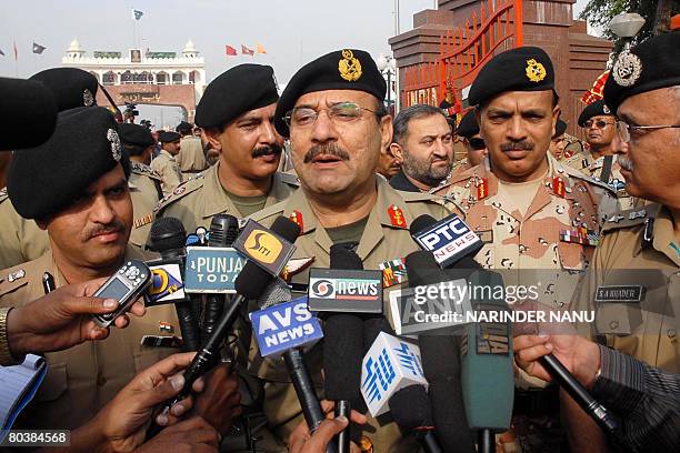 Pakistan Haroon R 216 Pakistan Rangers Director General Stock Photos, High-Res Pictures ...