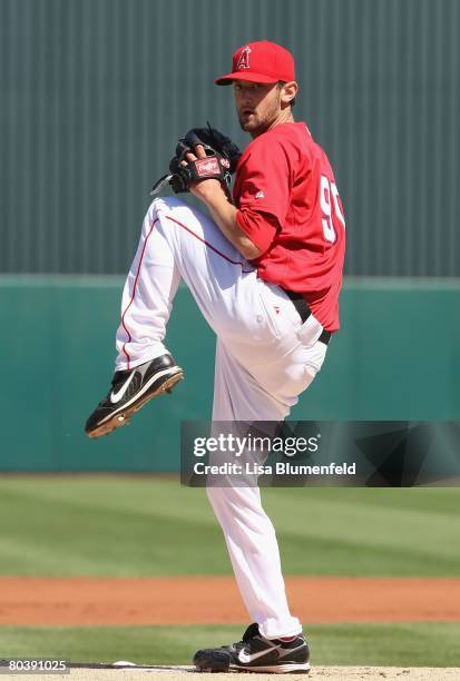 Nick Adenhart of the Los Angeles Angels of Anaheim pitches during a Spring Training game against the Arizona Diamondbacks at Tempe Diablo Stadium on...