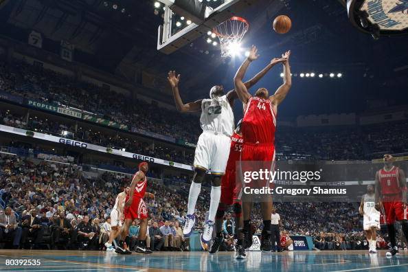 Chuck Hays Rockets Chuck Hayes of the Houston Rockets moves for the ball against Julian ...