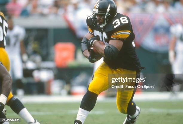 Jerome Bettis of the Pittsburgh Steelers carries the ball against the Jacksonville Jaguars during an NFL football game September 1, 1996 at...