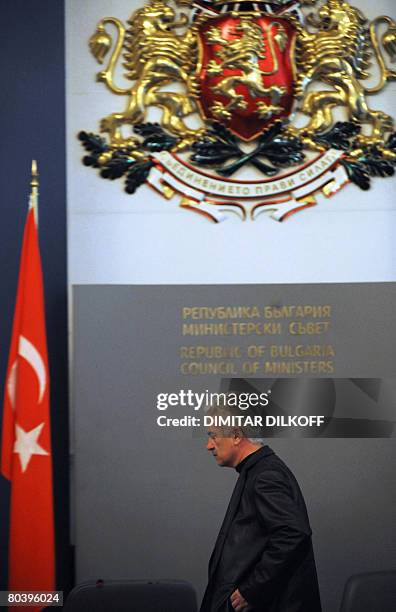 Bulgaria's extreme right and nationalist Ataka party leader Volen Siderov leaves after an address to the media in Sofia on March 27, 2008. Ataka...