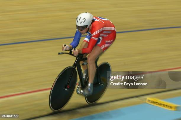 Rebecca Romero of Great Britain in action on her way to victory in the Women's Individual Pursuit Gold Medal Final, during the UCI Track Cycling...