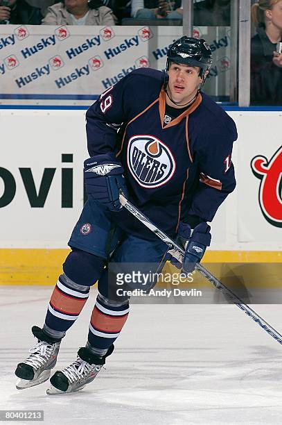 Marty Reasoner of the Edmonton Oilers warms up before a game against the Minnesota Wild at Rexall Place on March 24, 2008 in Edmonton, Alberta,...