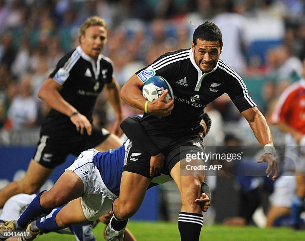 Solmon Mathhews Rugby Player 244 Ross Solomon Stock Photos, High-Res Pictures, and Images - Getty Images