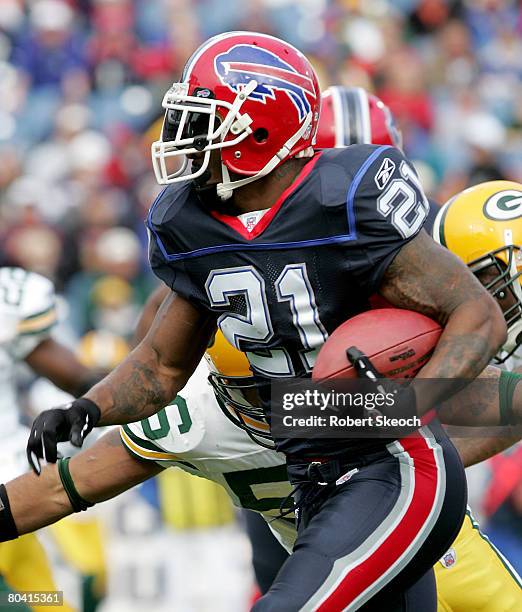 Buffalo Bills running back Willis McGahee runs with the ball during the game against the Green Bay Packers at Ralph Wilson Stadium in Orchard Park,...