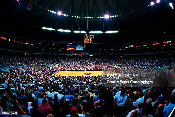 An overall view of the game between the Chicago Bulls and the Atlanta Hawks at the Georgia Dome on March 27, 1998 in Atlanta, Georgia. The Bulls won...