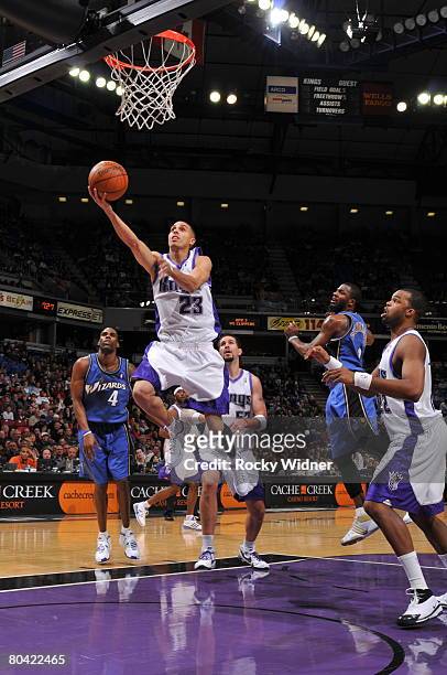 Kevin Martin of the Sacramento Kings takes the ball to the basket against the Washington Wizards on March 28, 2008 at ARCO Arena in Sacramento,...