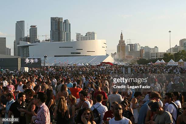 Crowd at the Ultra Music Festival at Bayfront Park on March 29, 2008 in Miami, Florida.