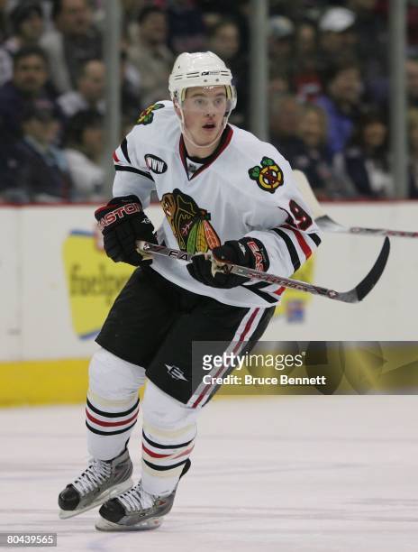 Jonathan Toews of the Chicago Blackhawks skates against the Columbus Blue Jackets on March 26, 2008 at the Nationwide Arena in Columbus, Ohio. The...