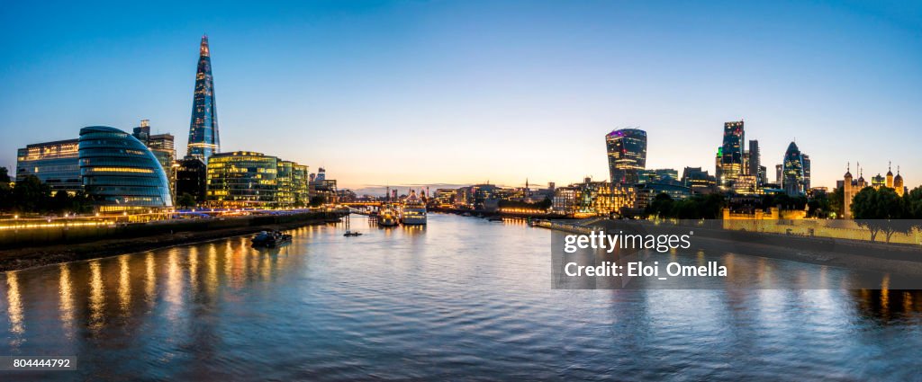 Panoramic financial district london the shard gherkin dusk building