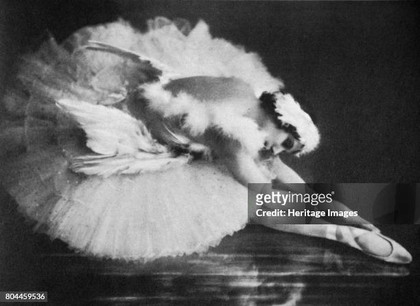 Anna Pavlova, Russian ballerina, in 'The Swan', early 20th century. Pavlova was the most famous classical ballerina of her era. She trained at the...