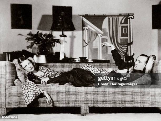 Noel Coward and Gertrude Lawrence in a scene from 'Private Lives', New York, USA, 1931. English actors Sir Noël Peirce Coward , Gertrude Lawrence...