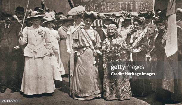 The head of the Women's Sunday Procession to Hyde Park, London, 21 June 1908. On Sunday 21 June 1908 thousands of people gathered in London to watch...