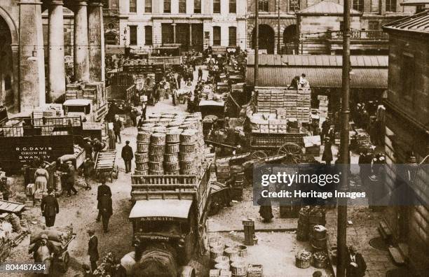 Early morning, Covent Garden Market, 20th century. Inigo Jones , regarded as the first significant British architect, and the first to bring...