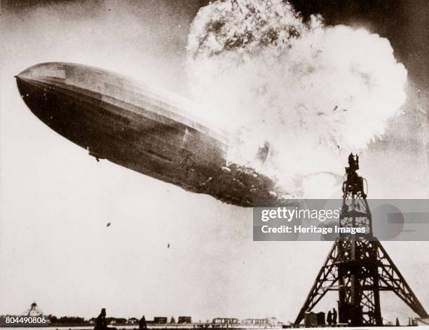Airship Disaster 88 Hindenburg Explodes In 1937 Stock Photos, High-Res Pictures, and ...