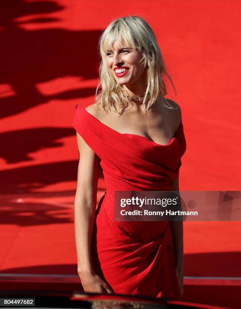 Karolina Kurkova arrives at the opening ceremony of the 52st Karlovy Vary International Film Festival on June 30, 2017 in Karlovy Vary, Czech...