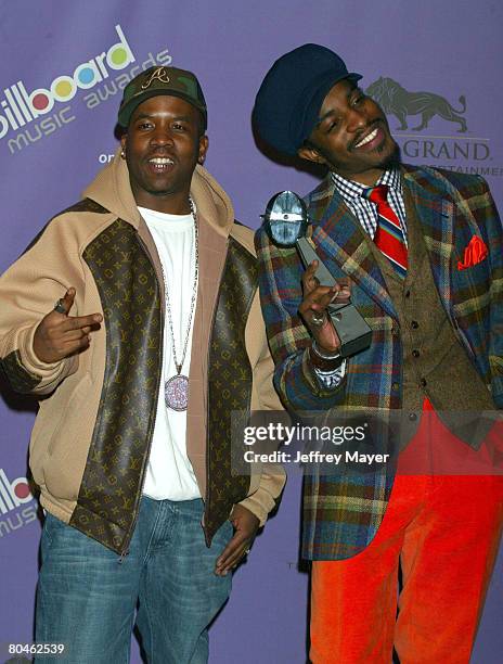 Outkast with the award for Digital Track of the Year